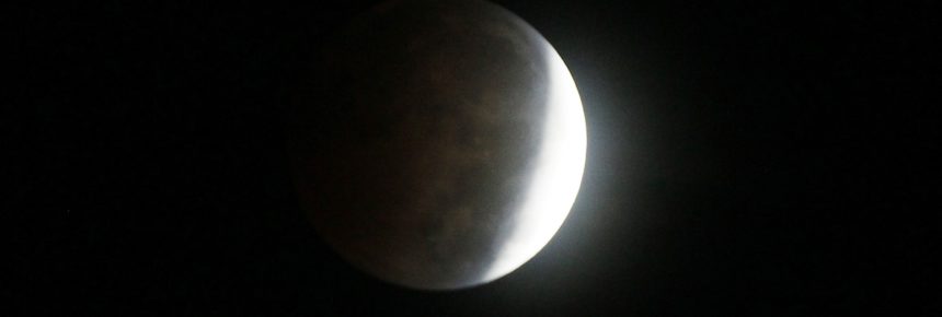 http://acharyaastrologer.com/wp-content/uploads/2017/07/moon-eclips-260x170.jpg